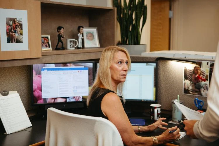 image of a corporate award ceremony