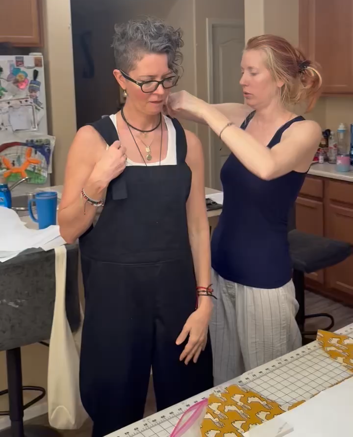 image of physical storefront (for a tech gadgets store)