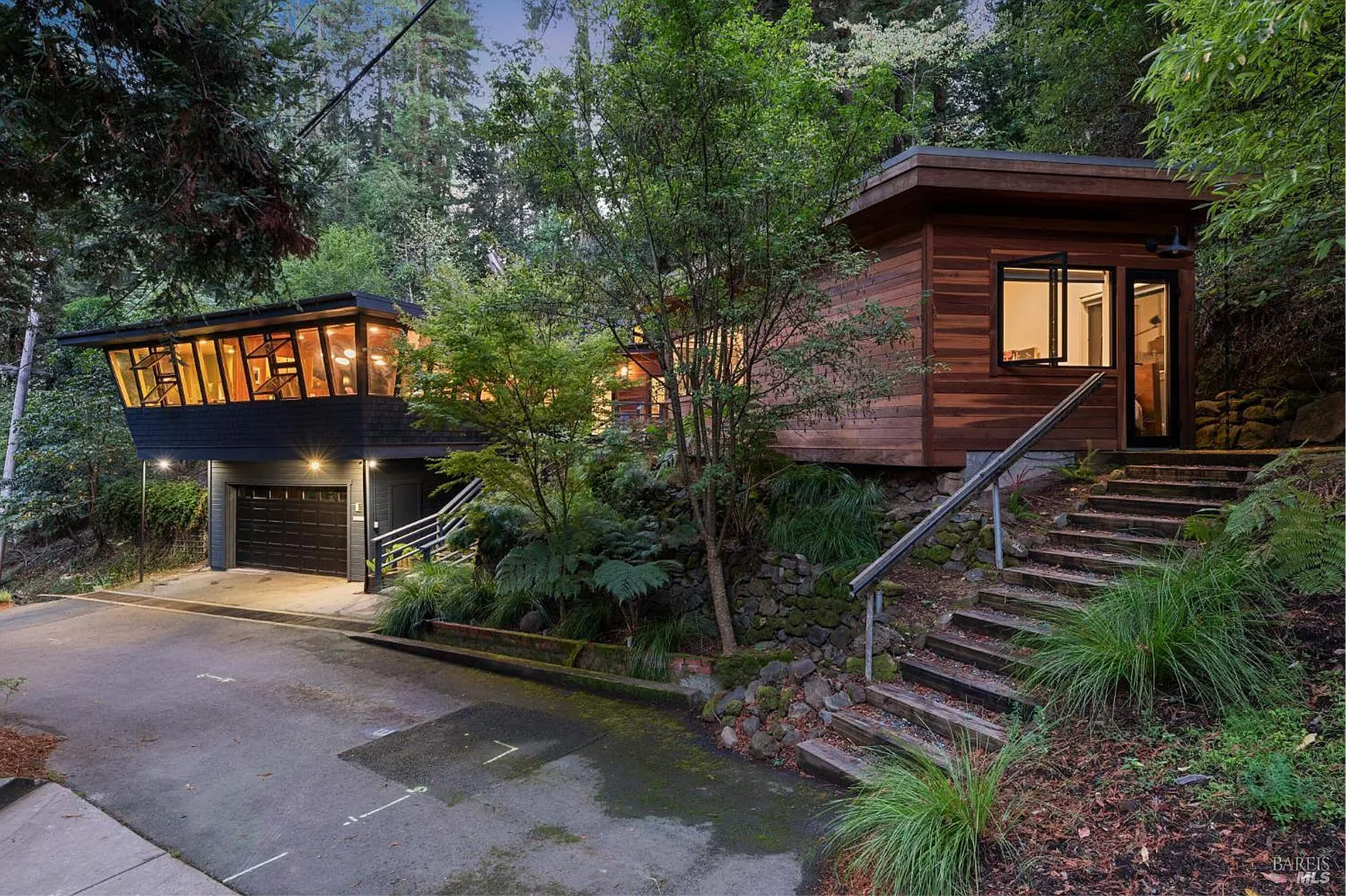 A contemporary, mid-century style house on a hillside in Mill Valley, California.