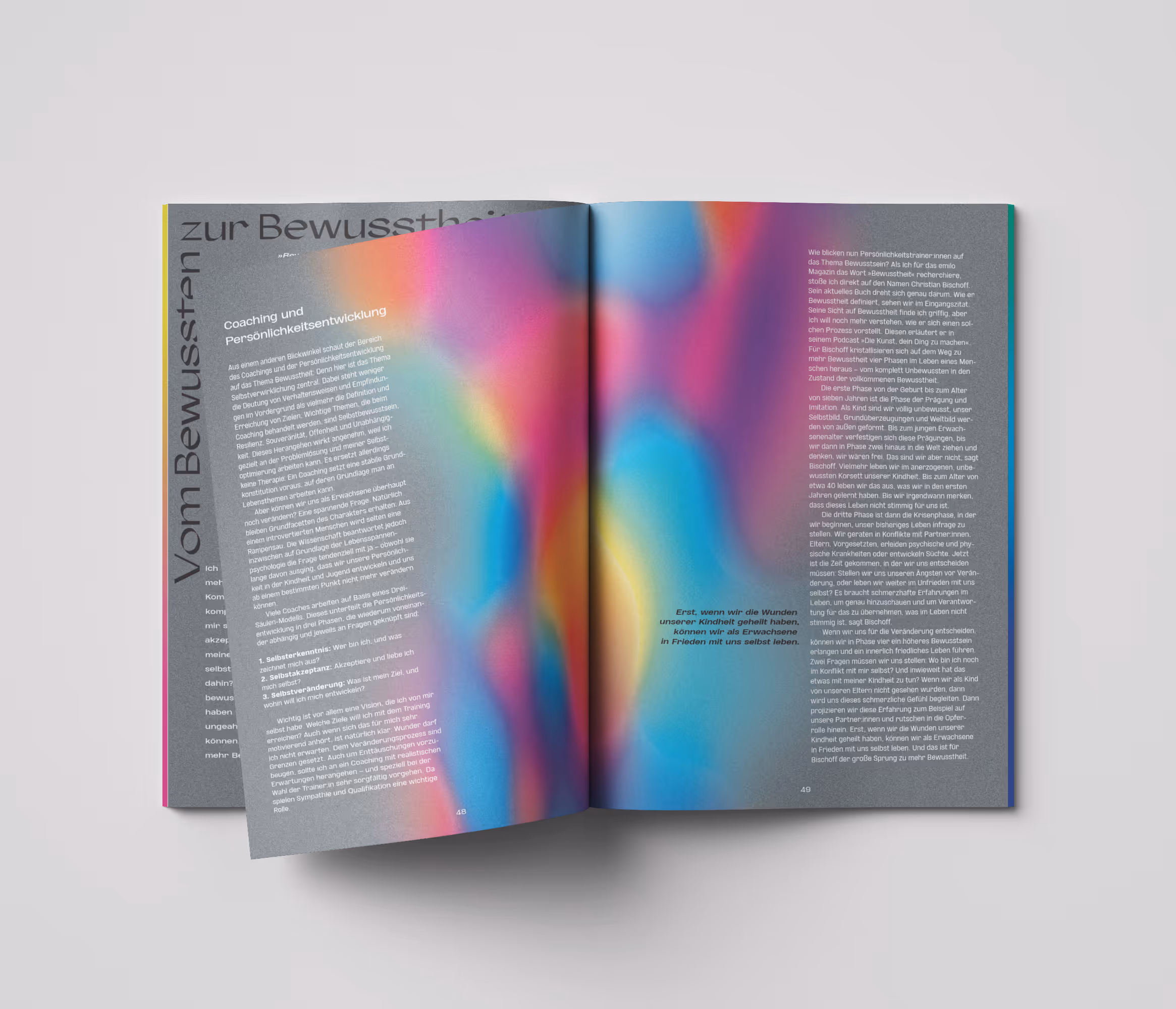 emilo-Magazin Nr. 4 aufgeschlagen: bunter Farbverlauf
