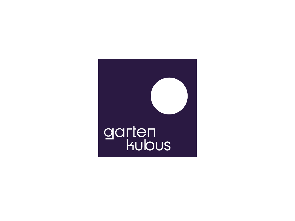 Logo Gartenkubus: weißer Schriftzug und weißer Kreis auf dunkelviolettem Quadrat