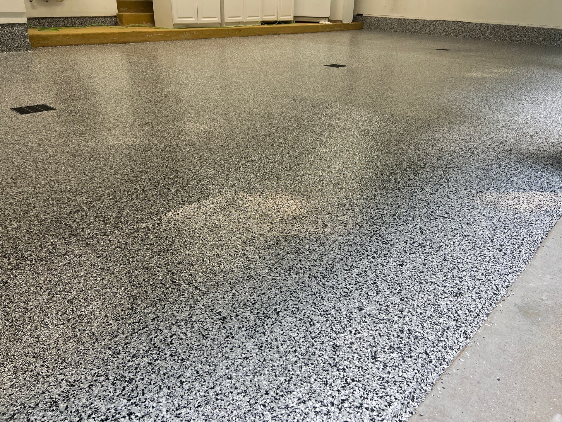Top Vinyl Flake Garage Floor Coatings in West Michigan