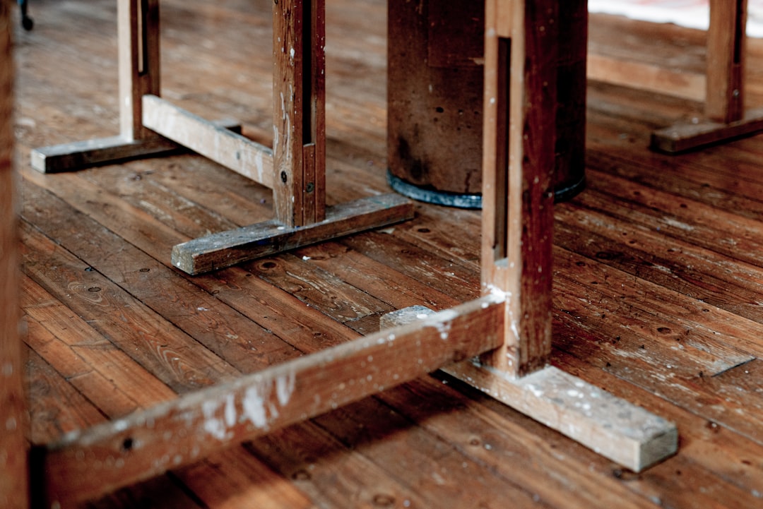 Prevent Epoxy Floor Peeling: Failures & Solutions