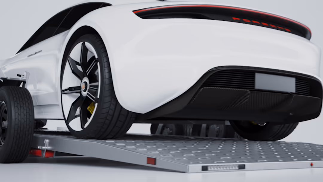 SHIFTR Trailers - Over-Tire Tie-Down Compatibility