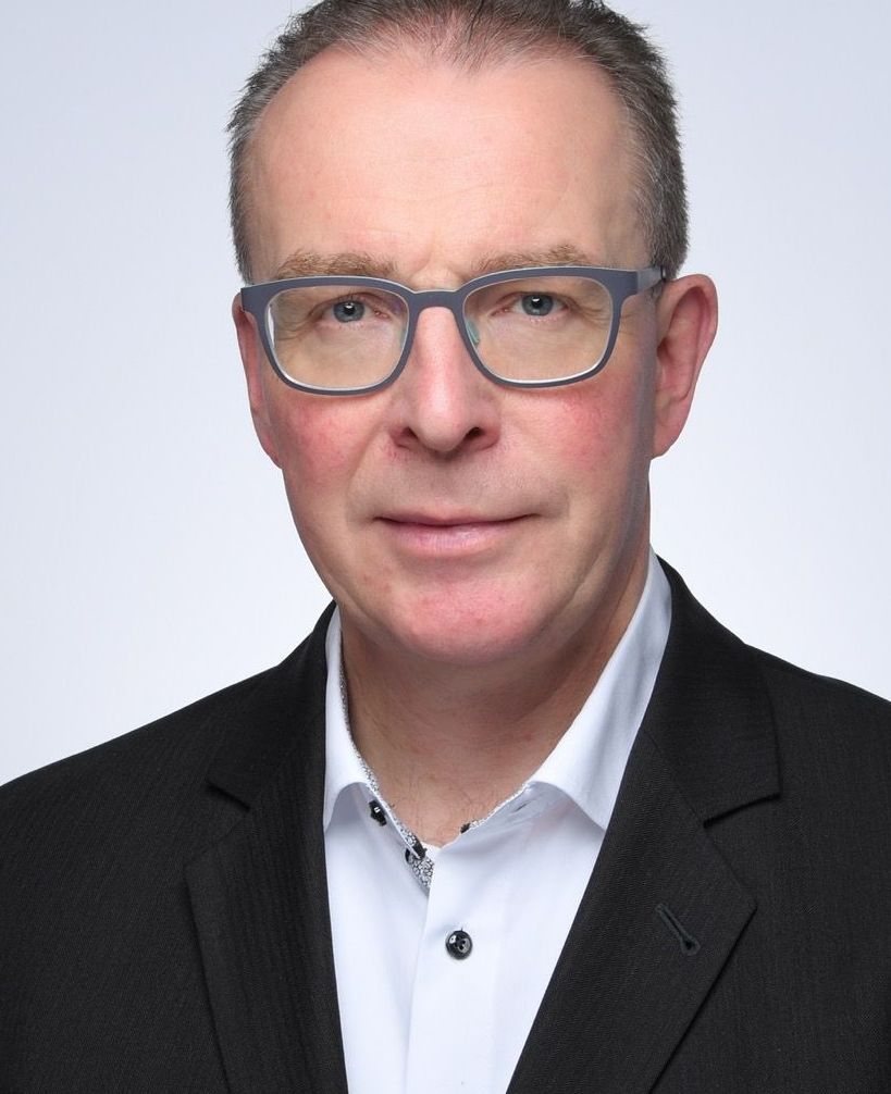 Porträt von Prof. Dr. Robert Nothhelfer, Senior Advisor bei Comfield Legal