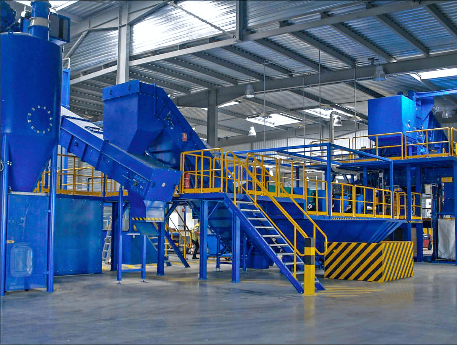 Recycling plant engineering and construction by URT