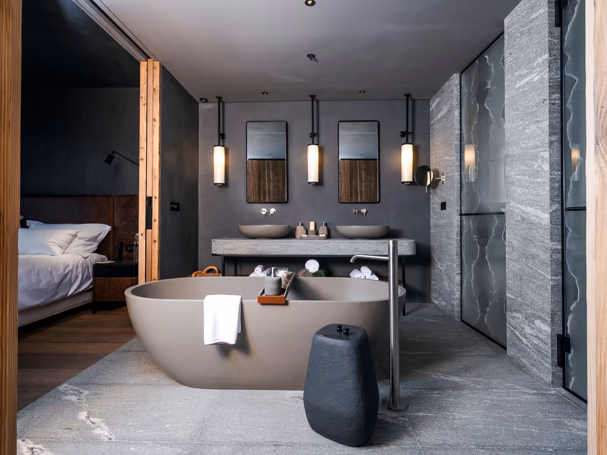 Photo Architecturale d'une salle e bain de LUX du Six Senses à Crans-Montana