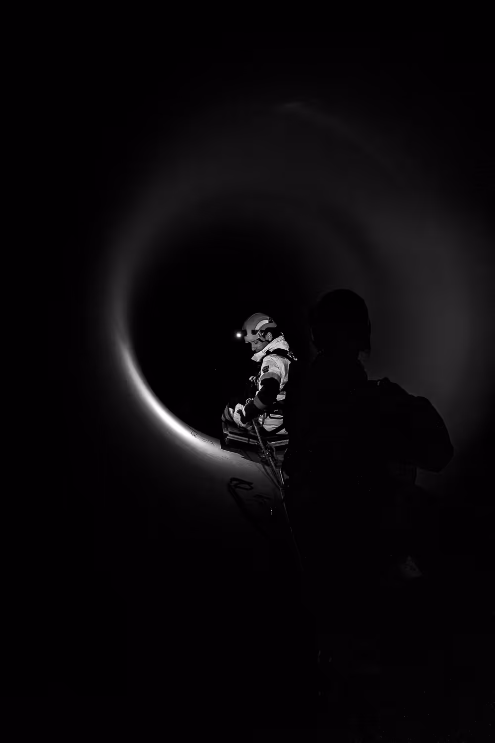 Photo reportage de l'intérieur d'une conduit forcée lors d'un contrôle de routine de la part de OIKEN et hydro 