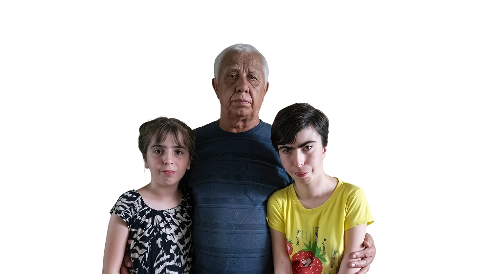 Портрет Віктора Петровича з онуками Тетяною та Анною для історії родини.