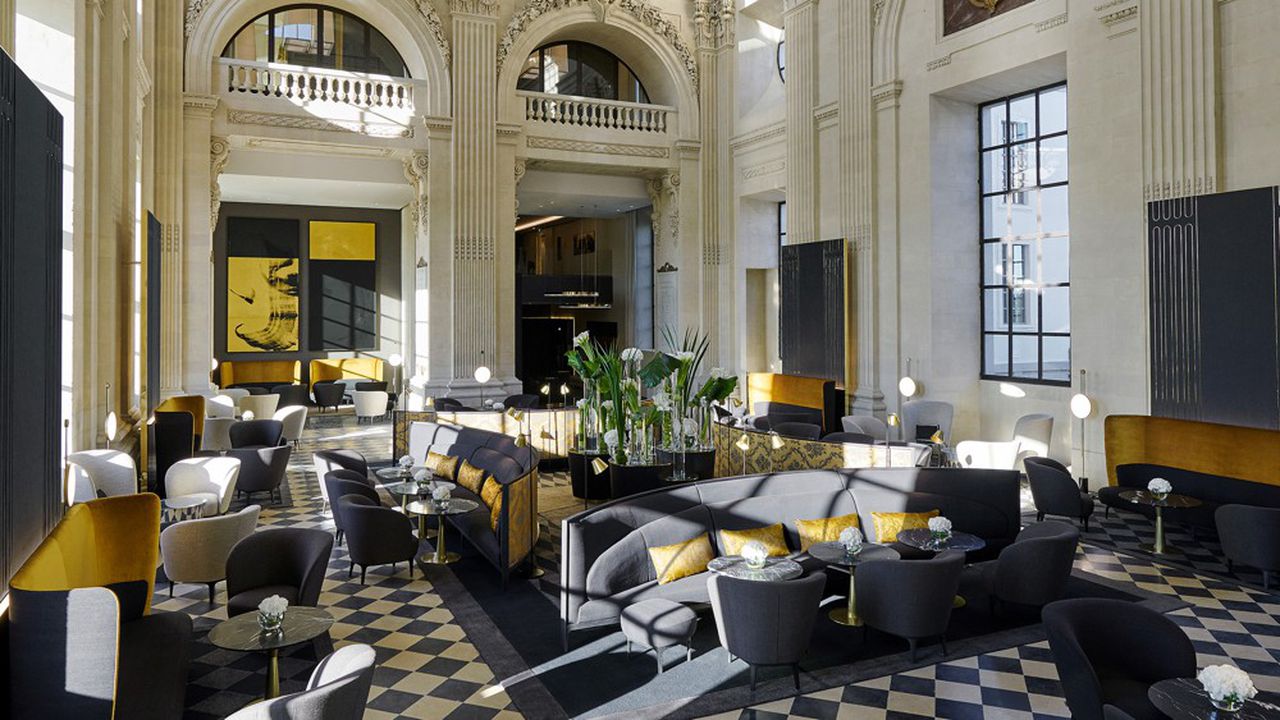 0601930819437-web-tete