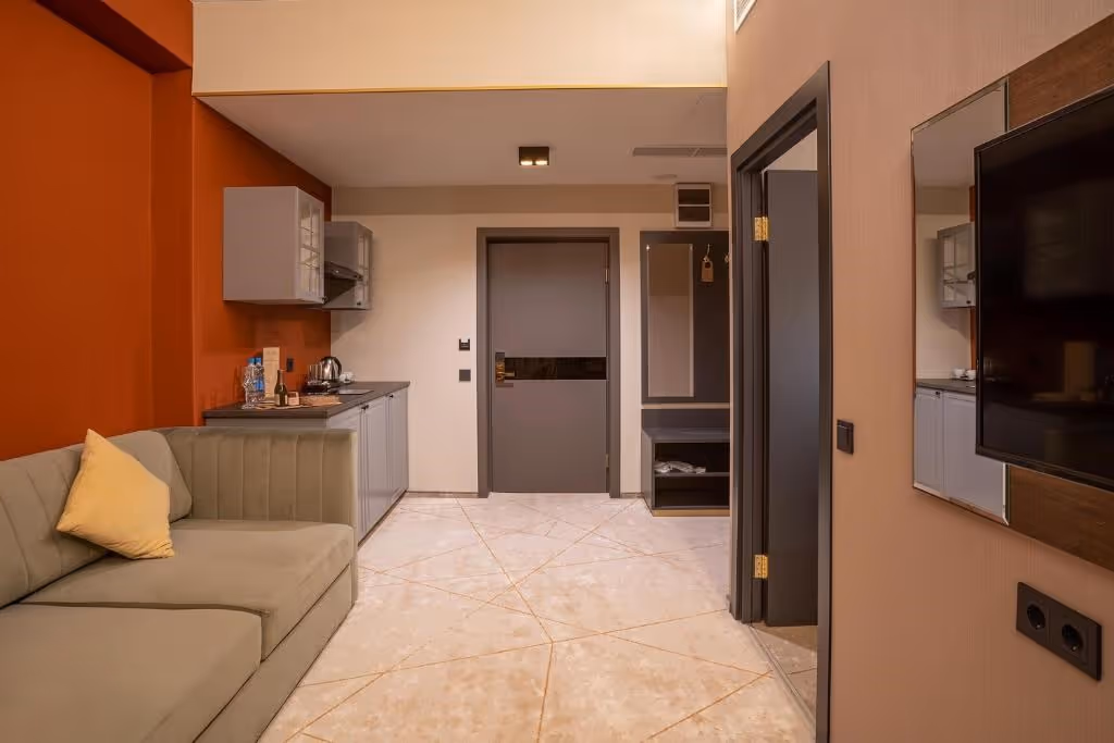 Suite with kitchenette 07
