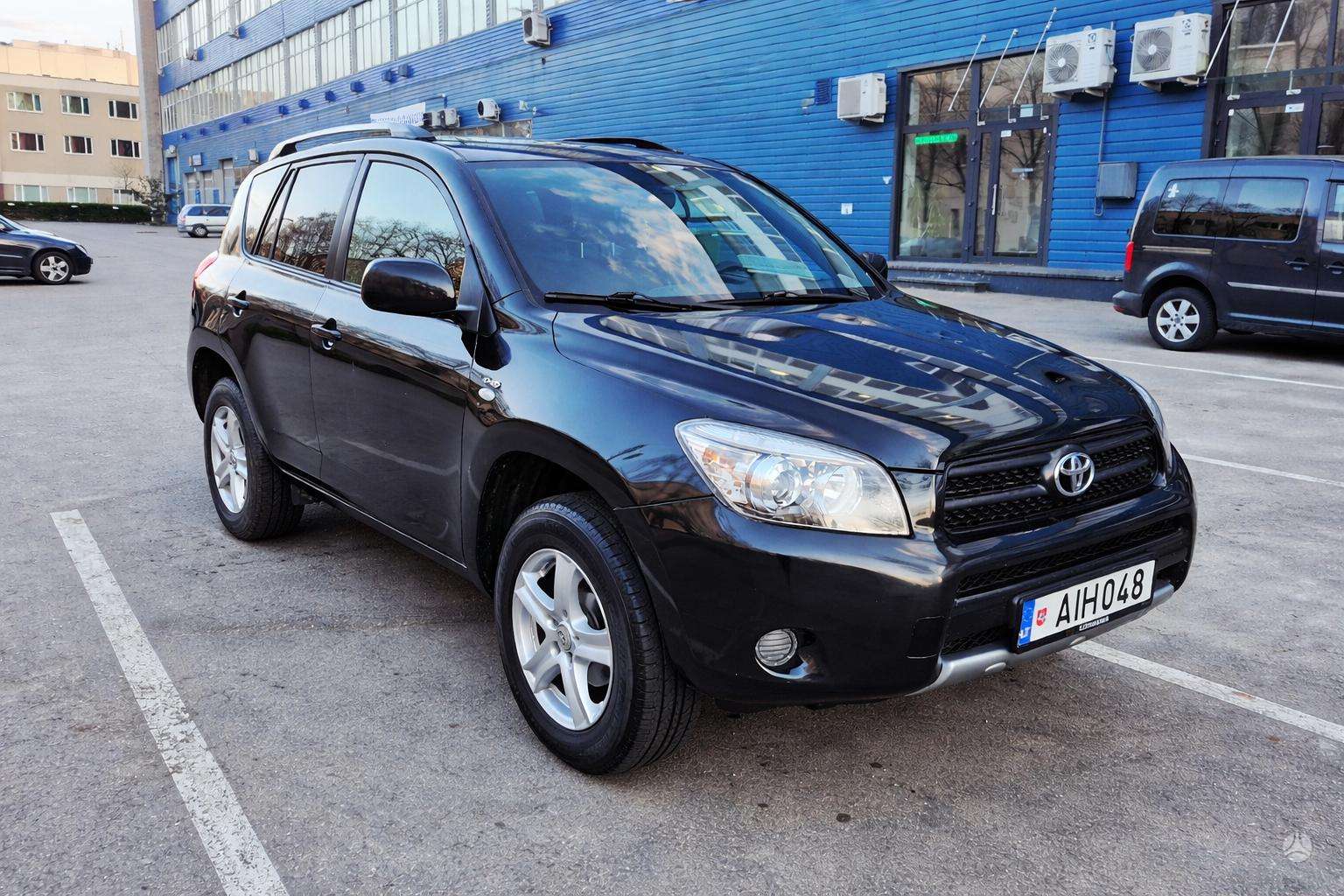Автомобіль