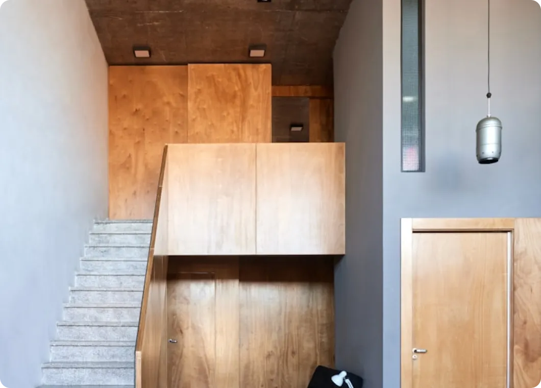 Rennox - Webflow Template Image