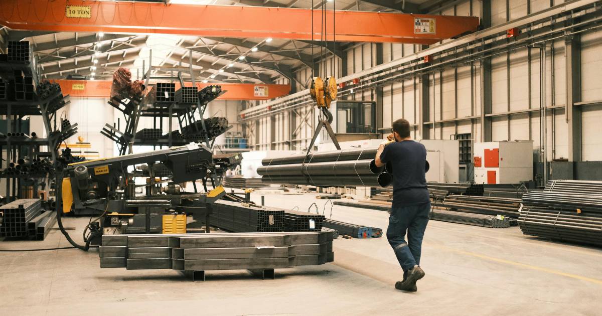 Flex Space in the Chicago Suburbs: Why Service Businesses and Light Industrial Users Are Competing for It in 2026