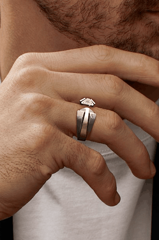 A Layrium jewel on a model