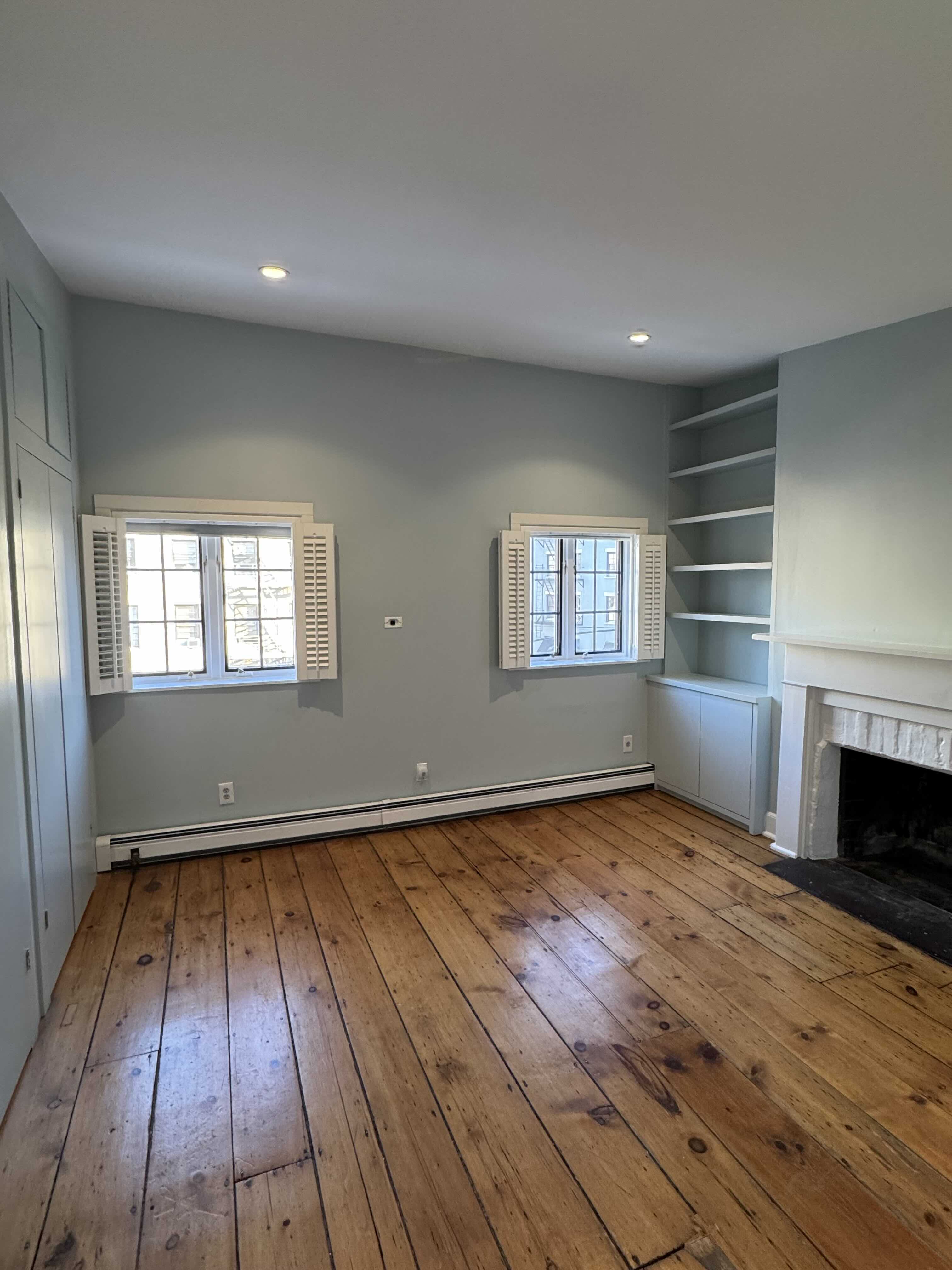 Empty room — before