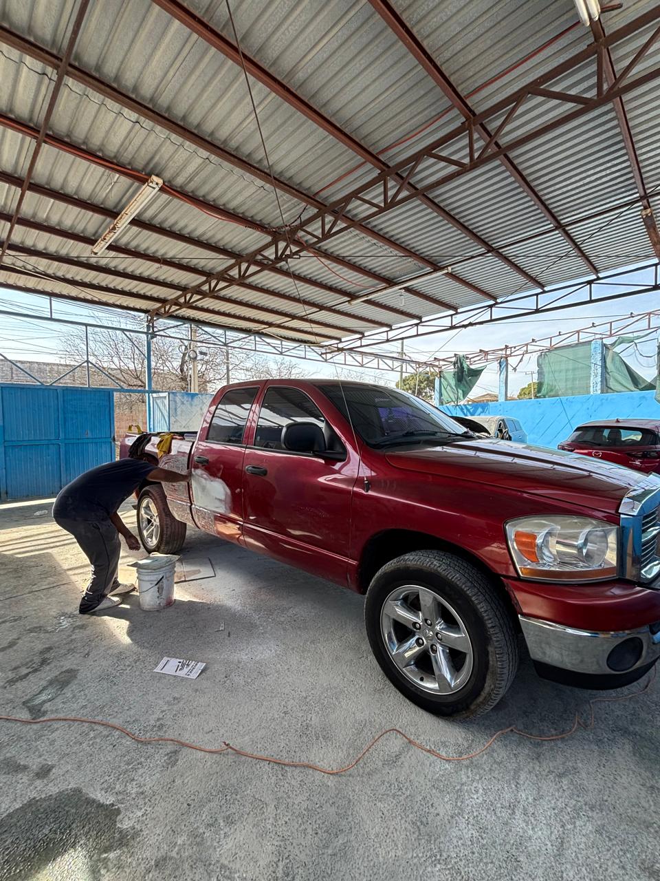 Auto reparado y pintado en Piedras Negras Coahuila listo para entrega