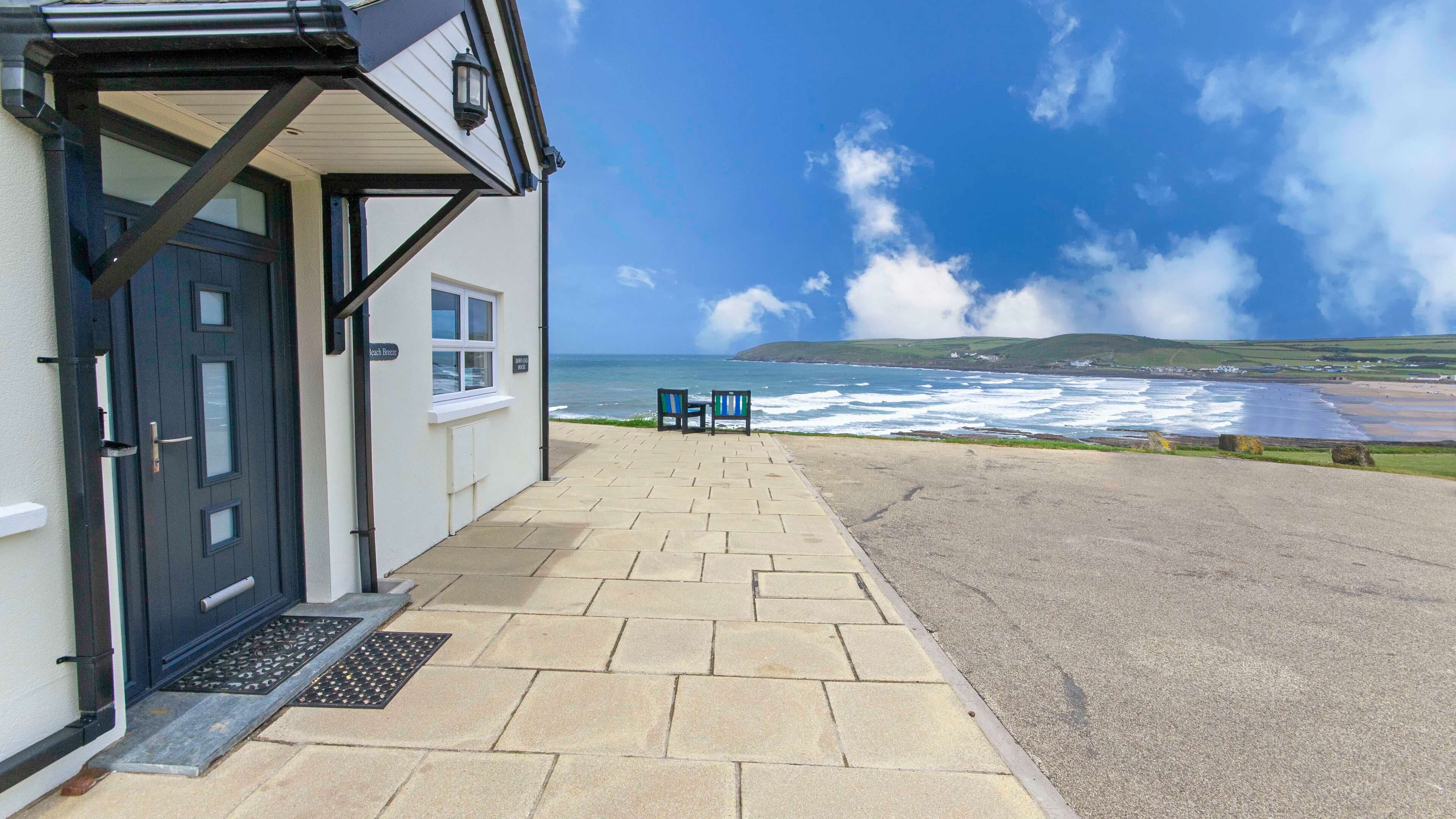 Beach Breeze entrance to Annex