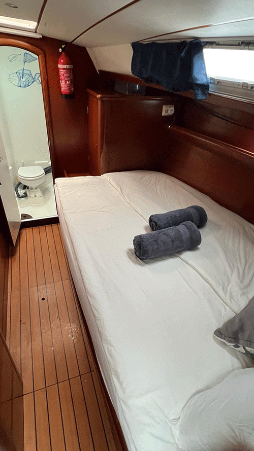 image of seasonal offerings (for a seafood restaurant).