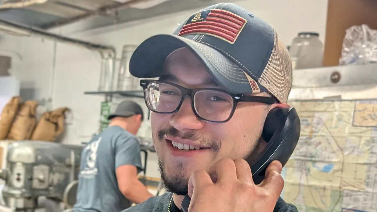 Heavenly Pizza Upper Sandusky: Taking Phone Order