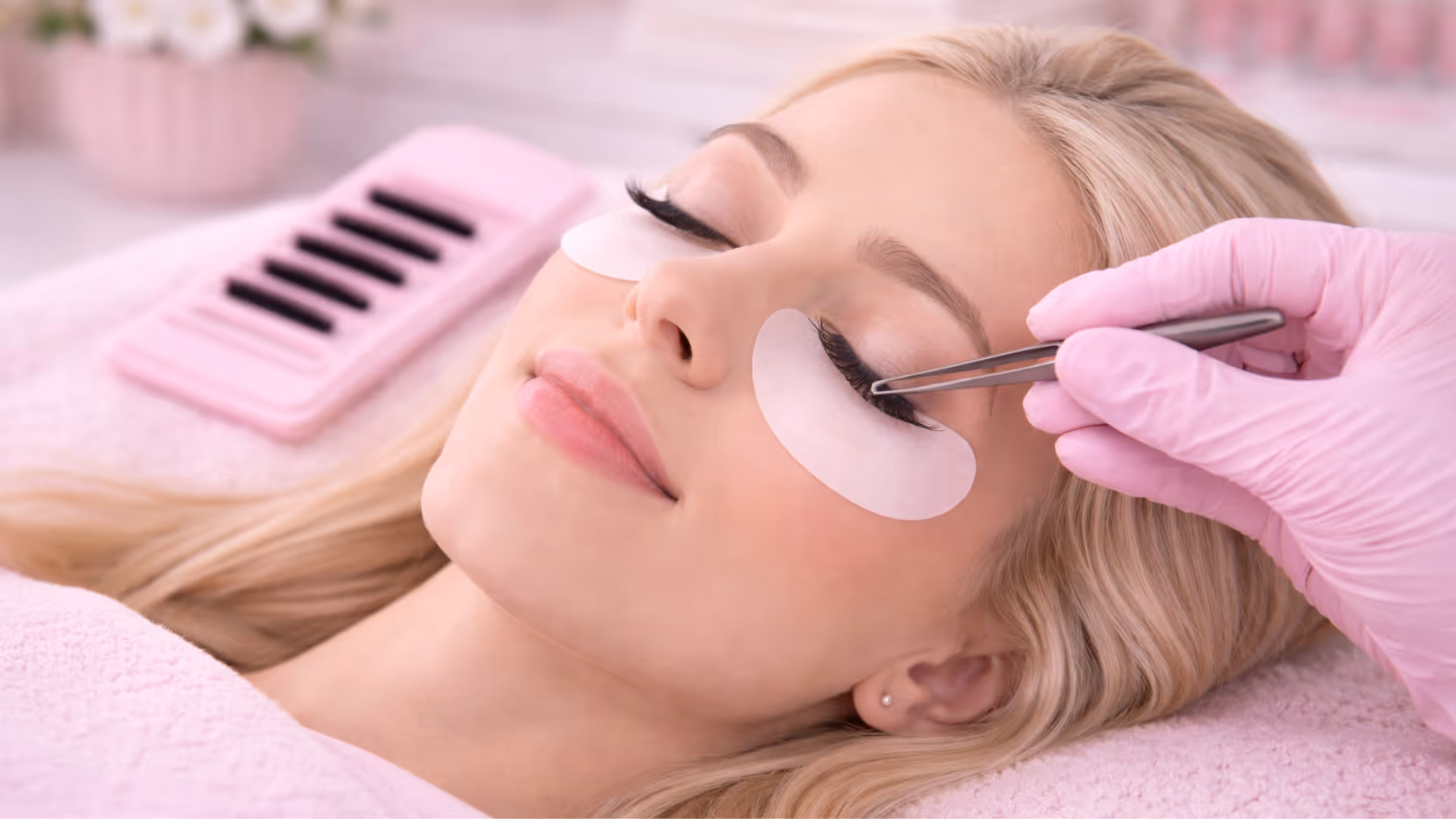 Wimpernverlängerung 1:1 bis 7D Technik mit UV-System in Quakenbrück