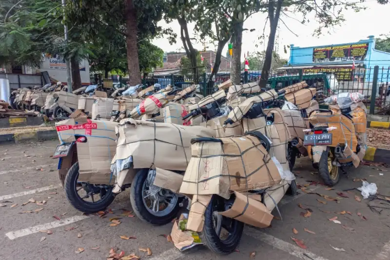 Cara dan Biaya Kirim Motor Via Kereta Api 2024 - OLX News