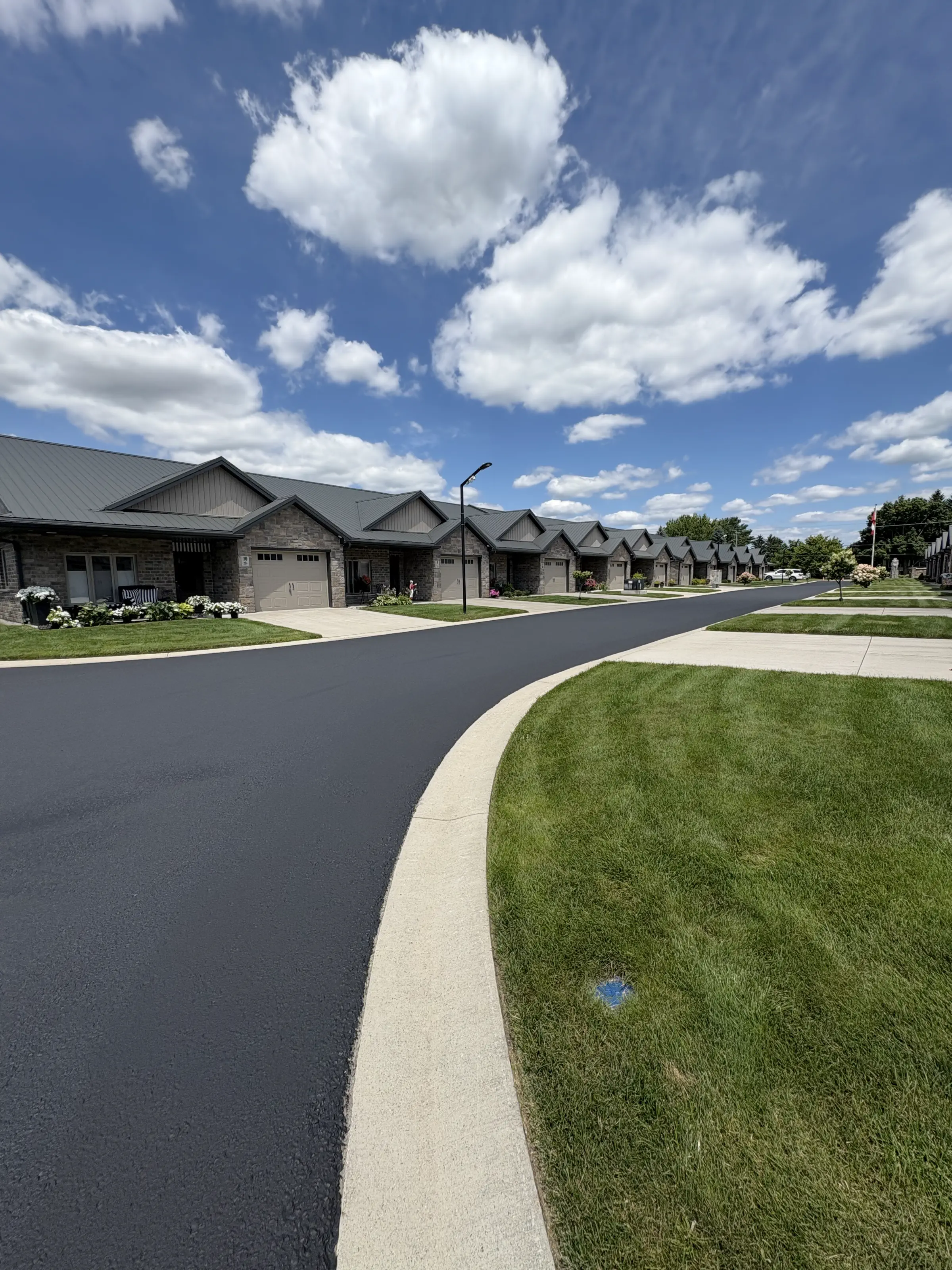 Asphalt Emulsion Sealcoating