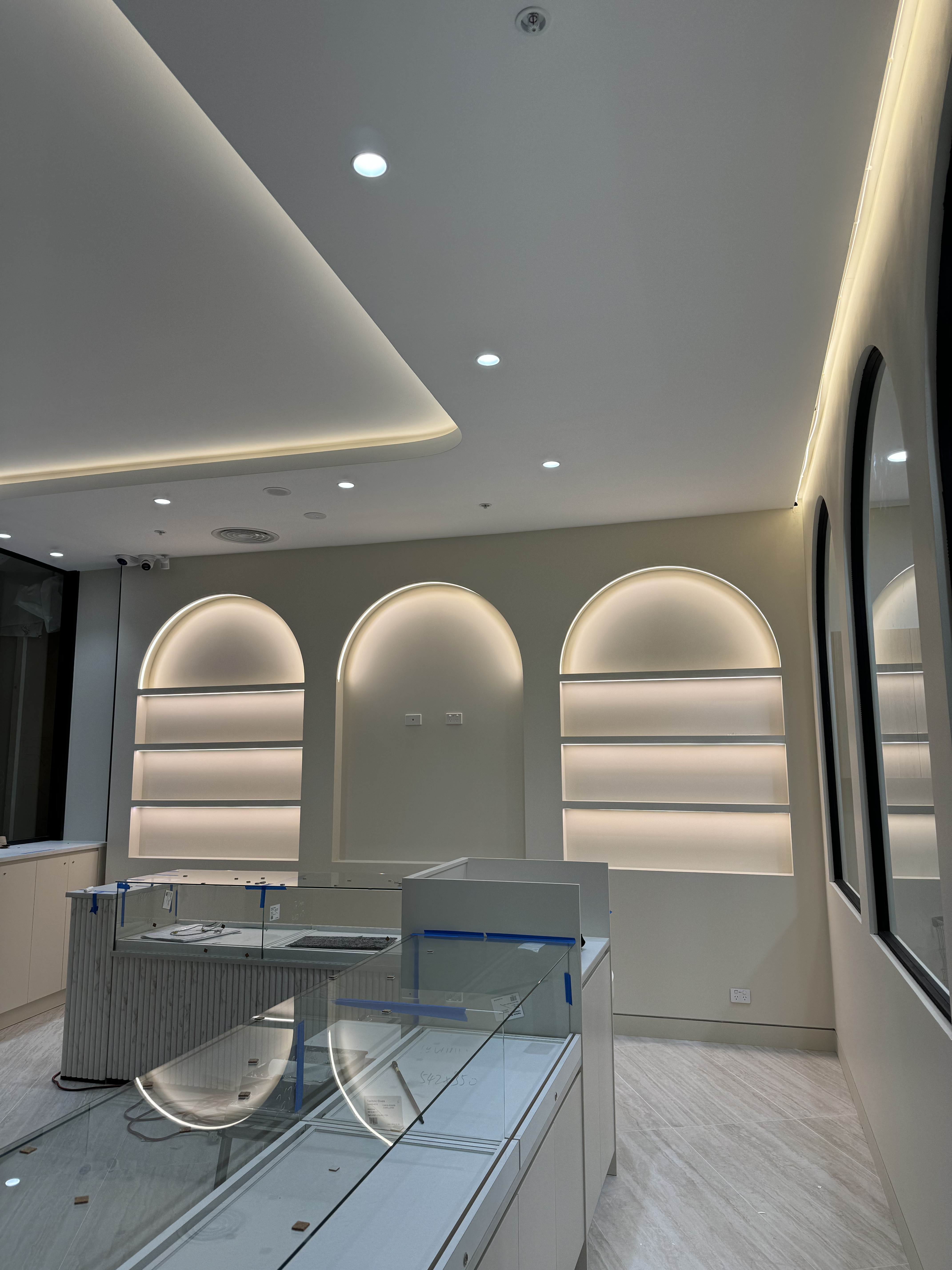 [background image] image of modern auto shop