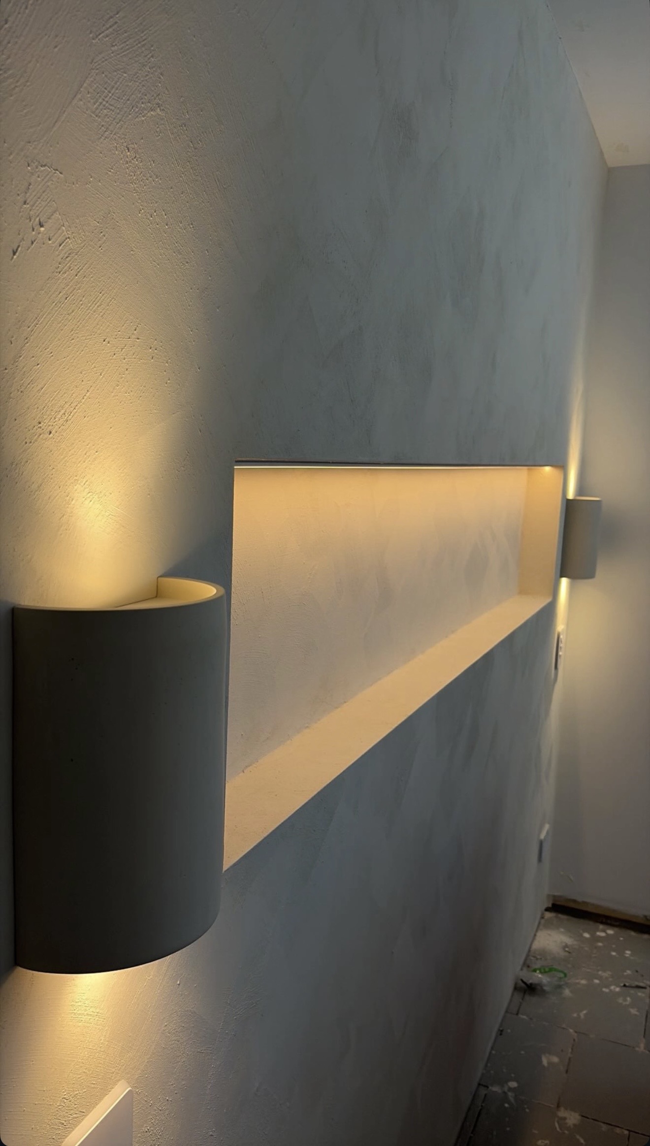 [background image] image of modern auto shop