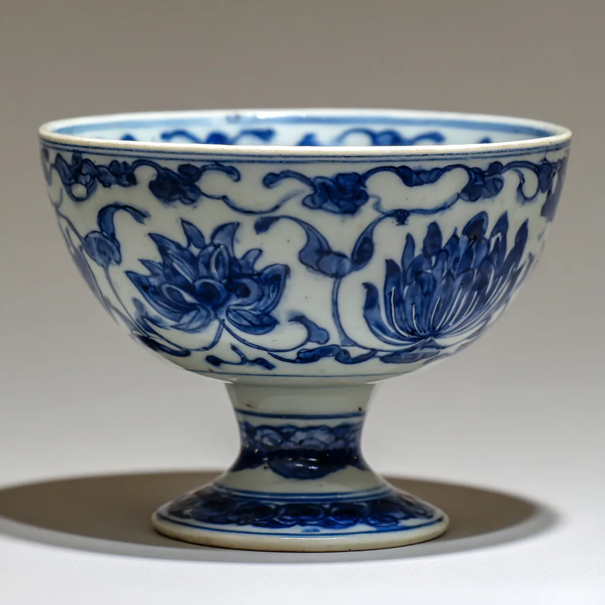 Xuande blue-and-white stem cup