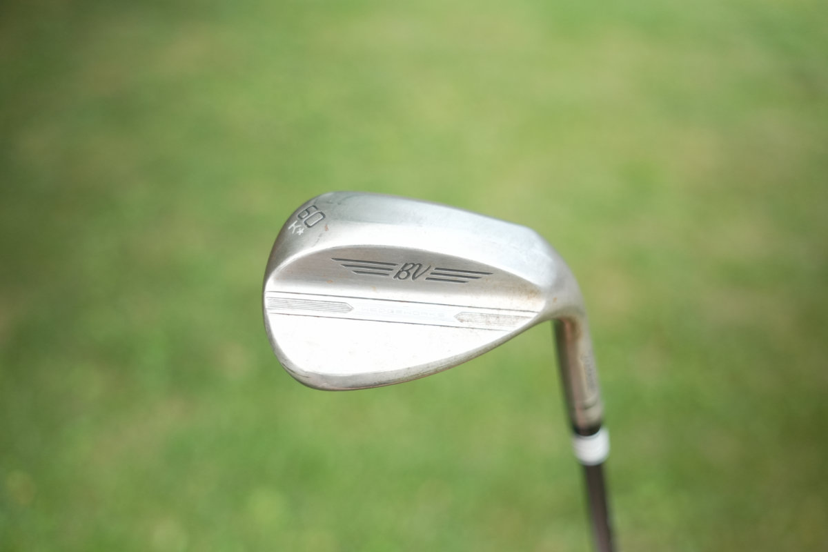 Titleist Vokey Design SM10 wedge face view with Fujikura Axiom 105S shaft