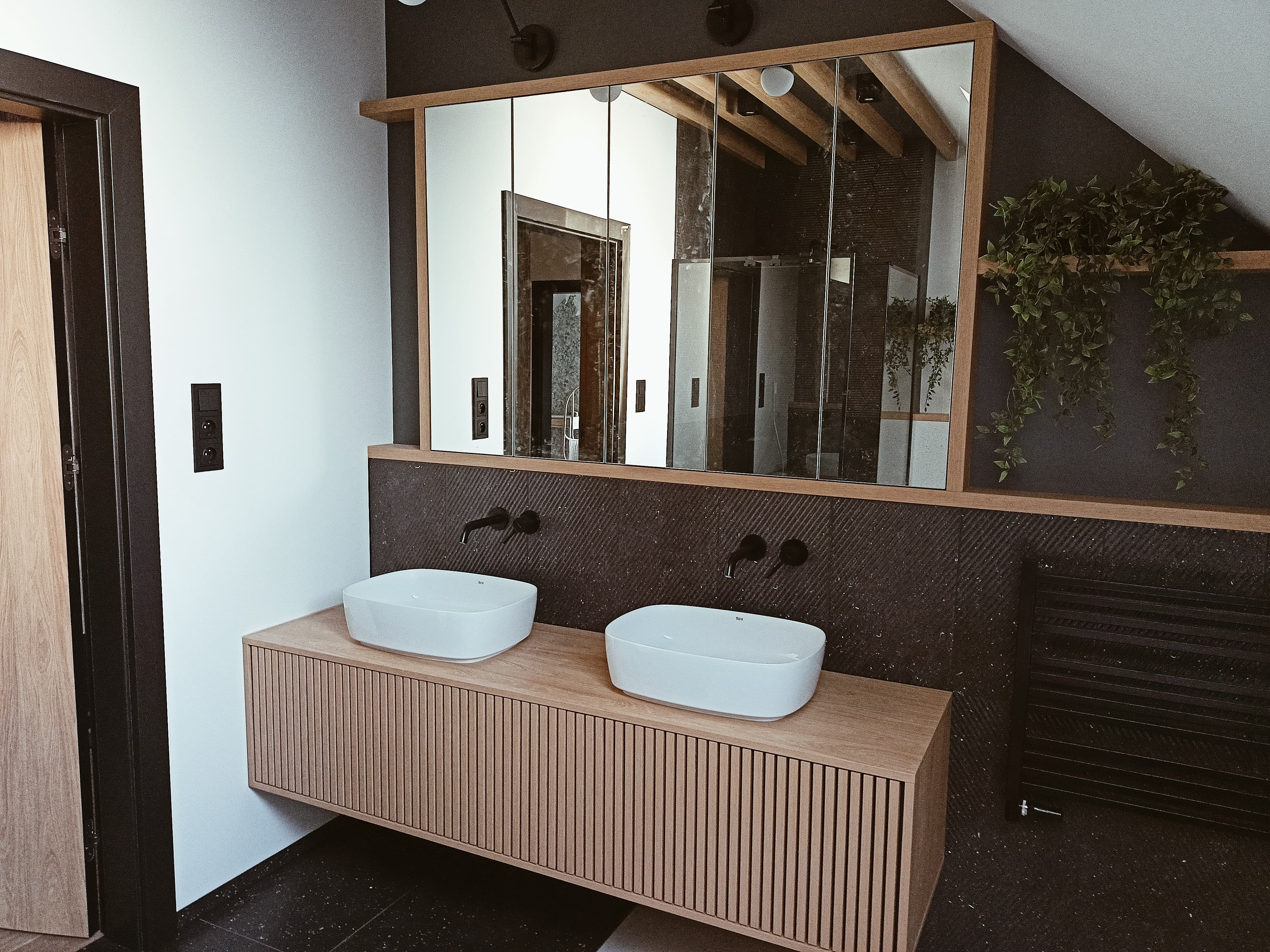 image of production line (for a manufacturing plant)