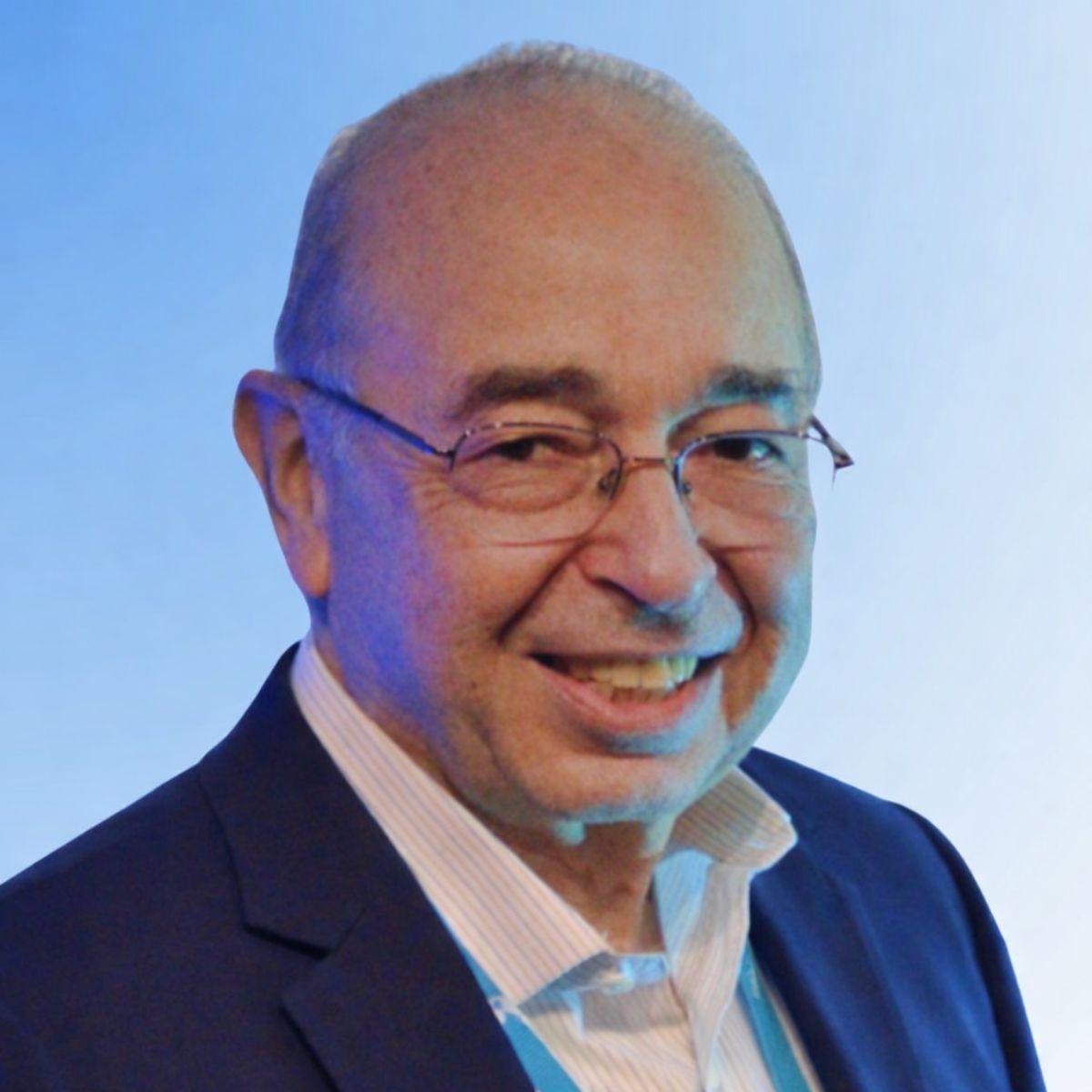 Headshot photo of Avigdor Luttinger