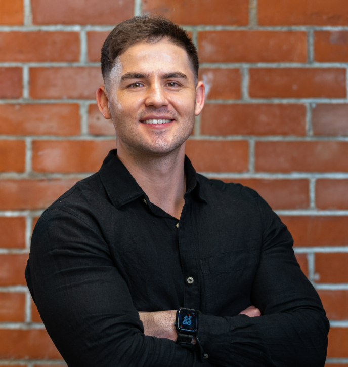 Bay of Plenty-based commercial insurance broker and Branch Director at Gerrard's, with a background in trucking and fuel sector insurance in South Africa.