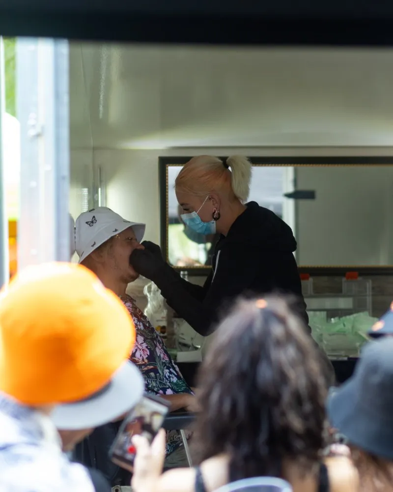 Kesätyö lävistykset