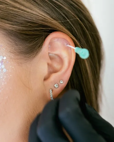 korvalävistys hoito-ohje