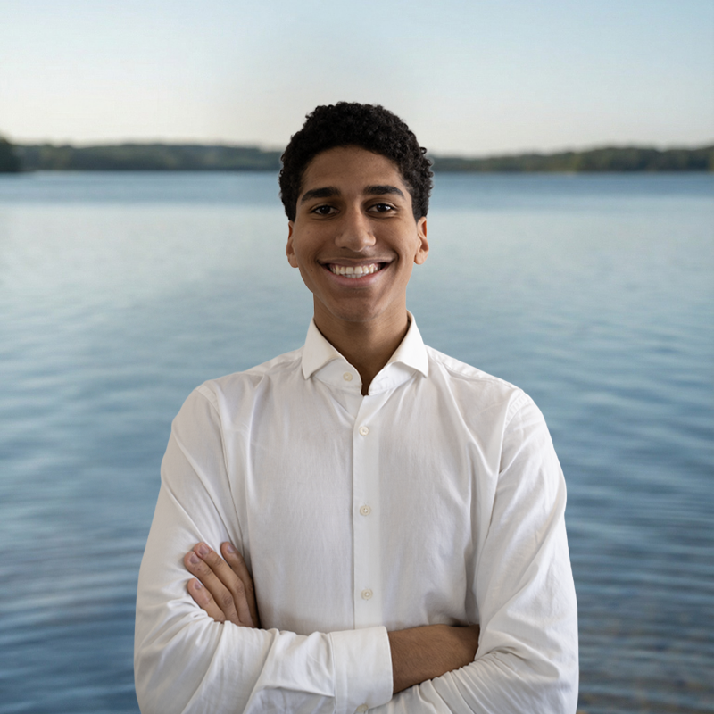 Ariana, Designerin bei Bakisi Marketing GmbH