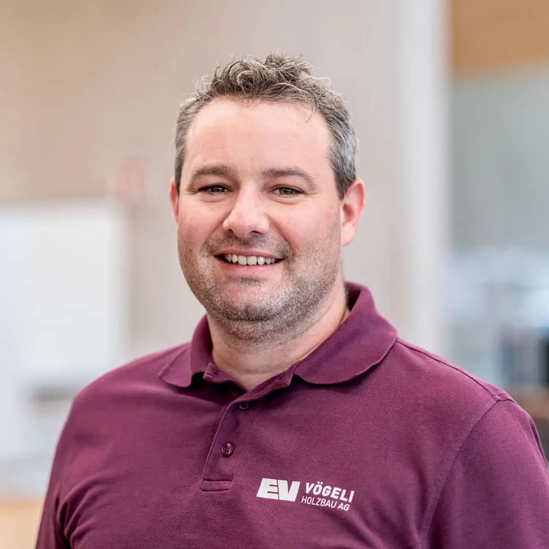 Peter Keller ist Inhaber Vögeli Gruppe Eidg dipl. Handwerker in der Denkmalpflege Holzbau bei der Vögeli Holzbau AG