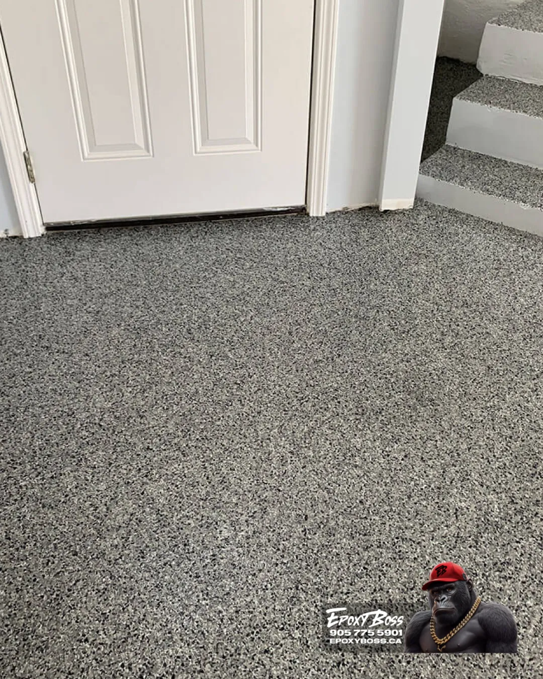 Modern epoxy flooring in Toronto home gym with anti-slip texture