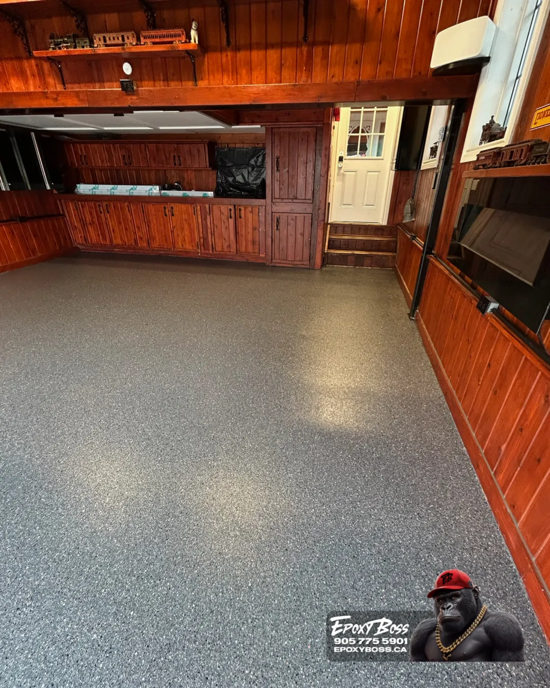 Durable epoxy floor for mudroom entry in Toronto detached home