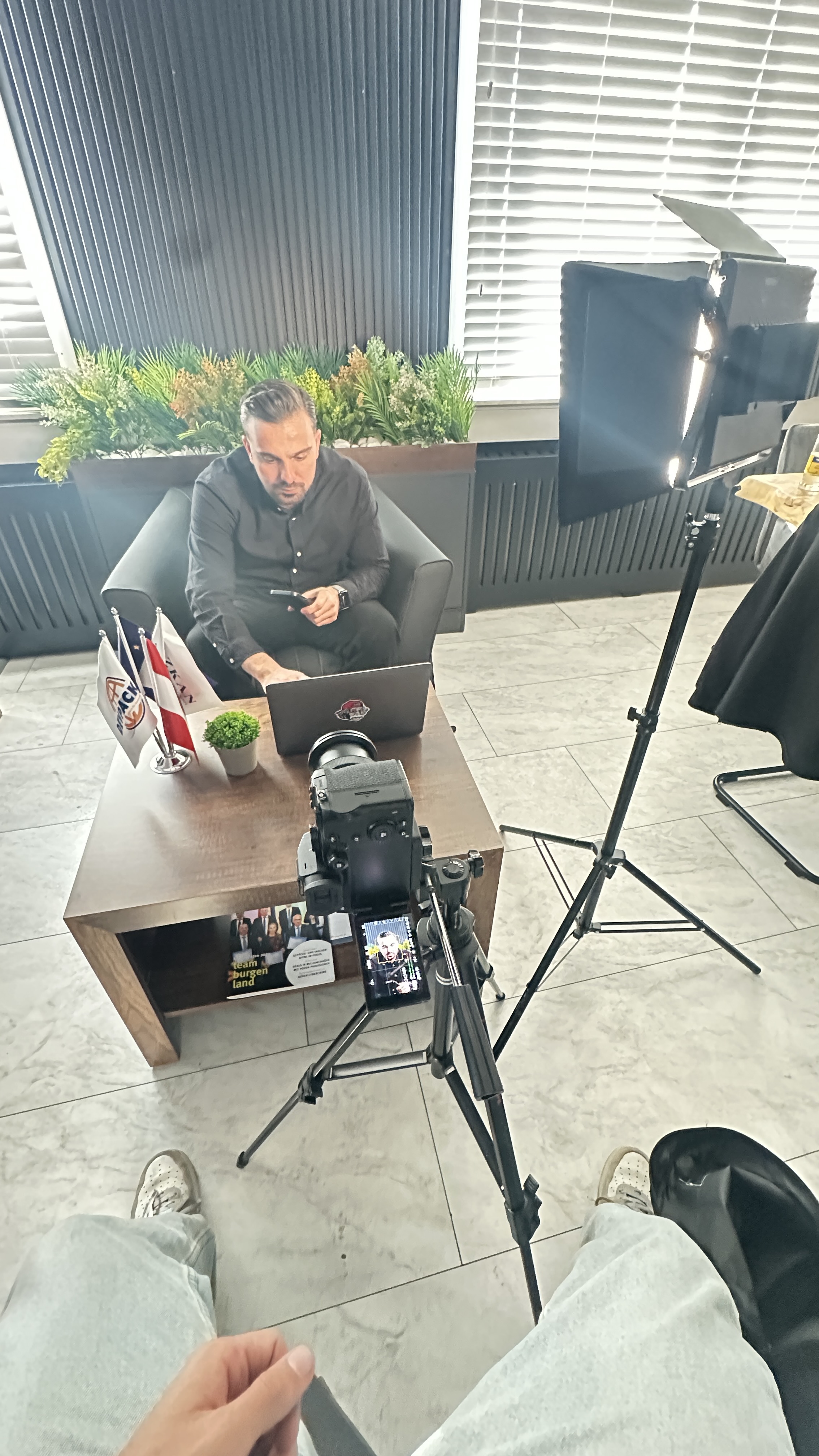 [digital project] image of industry insights article (for a pr firm)