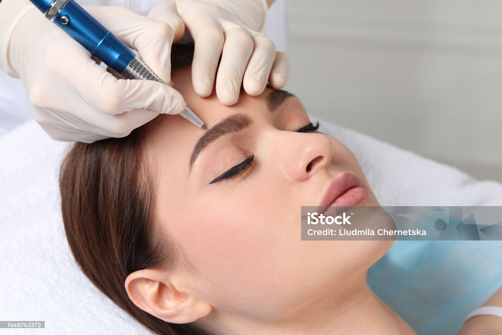 Brow shaping and tinting at Beauty by Kitty, St Leonards