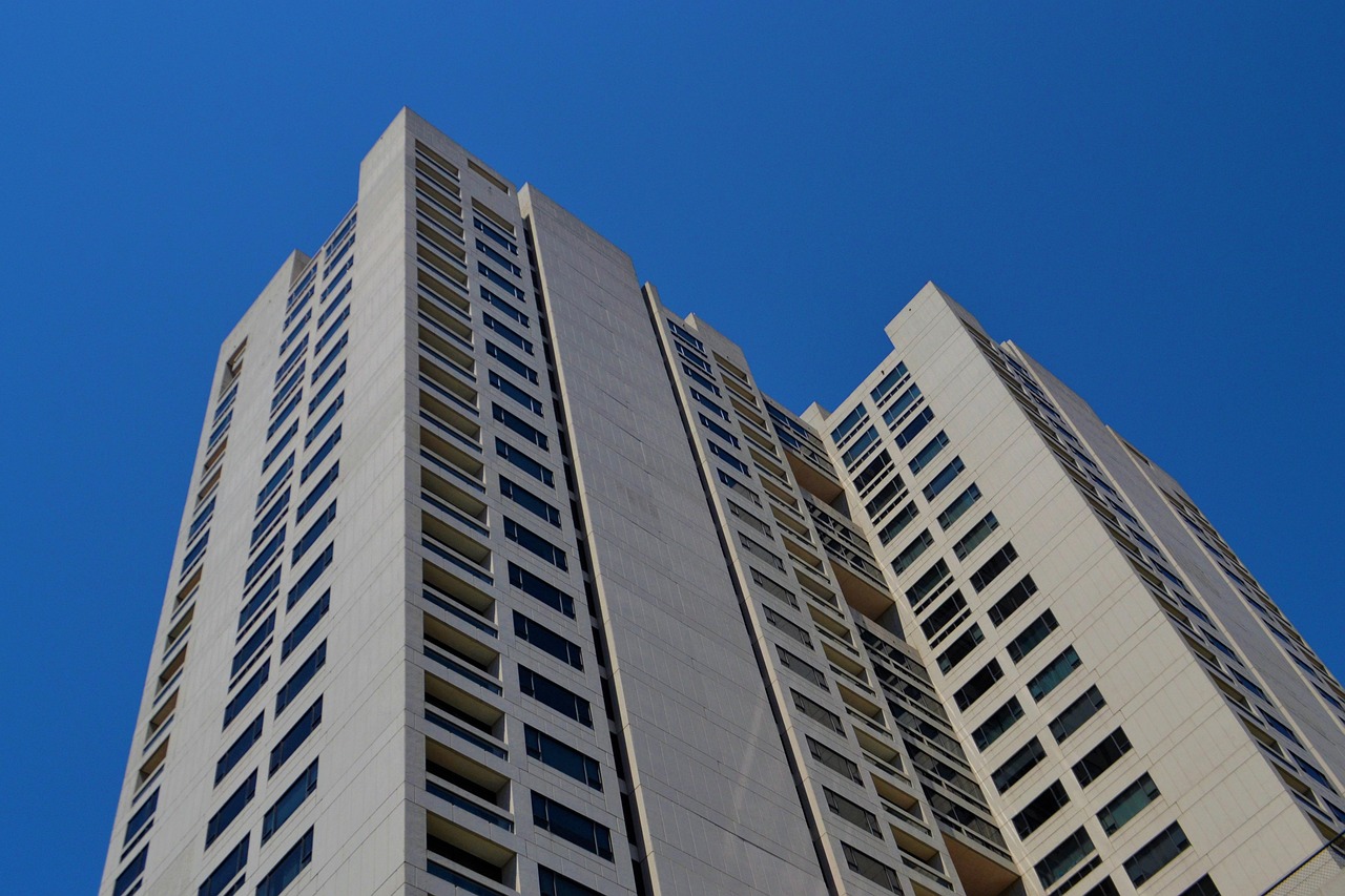 AppFolio vs Buildium: Which Property Management Software is Better for HOAs and Communities?