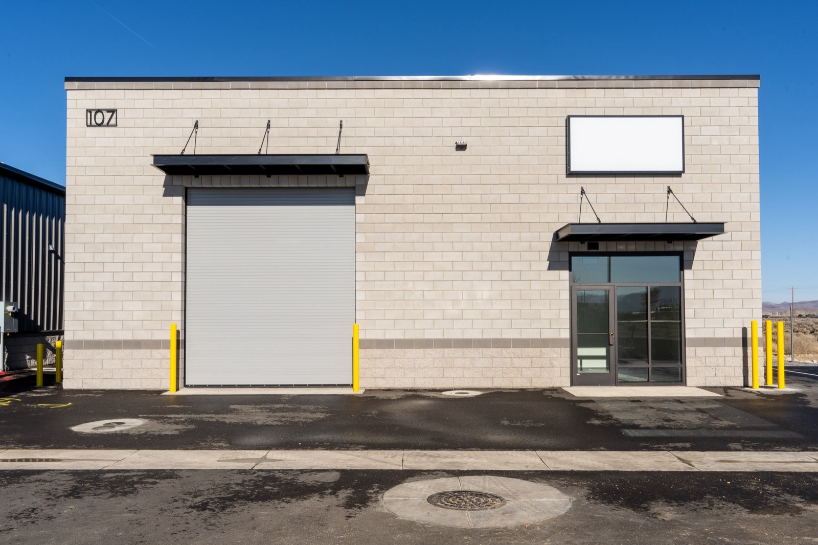 10 Enterprise Way Unit 107 - Flex industrial space exterior in Dayton NV