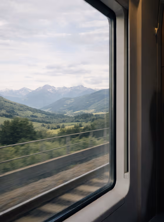 Impression gallery: Collection of train journeys through forests, valleys and panoramic landscapes.
