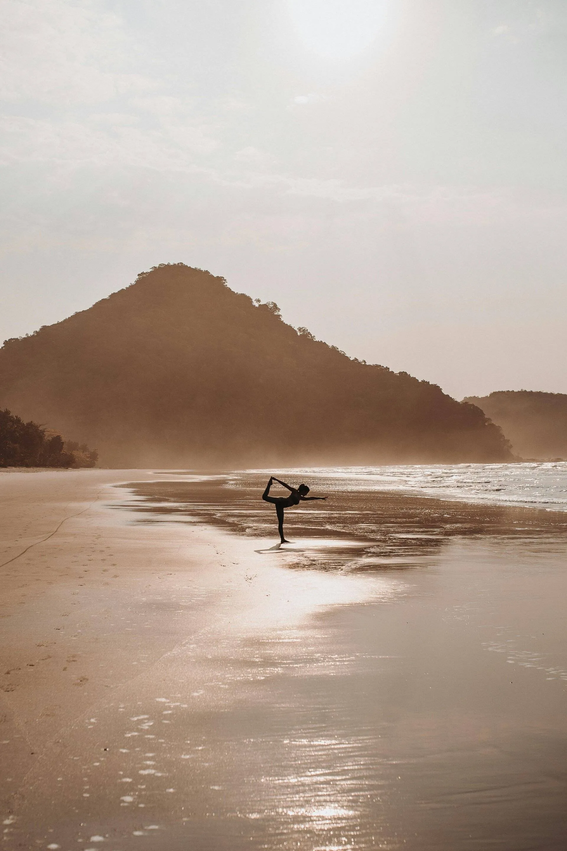 Top 5 Health Benefits of Combining Surfing and Yoga