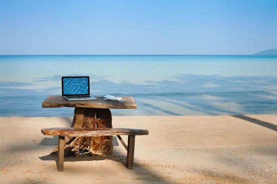 How to extend your Indonesia surf trip and find a job in Bali?