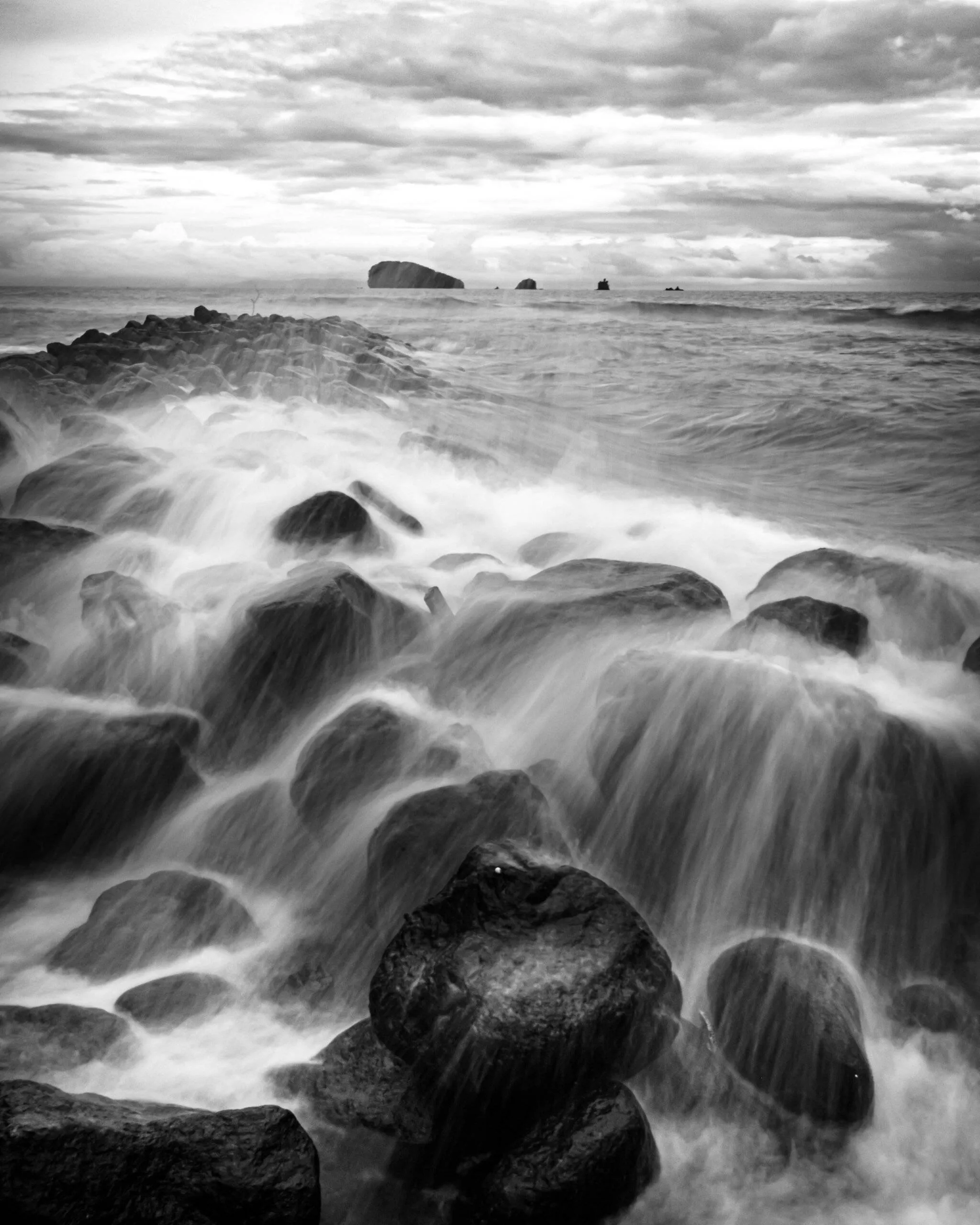 Rainy Season Surf in Bali: A Silver Lining for Beginners and Intermediates