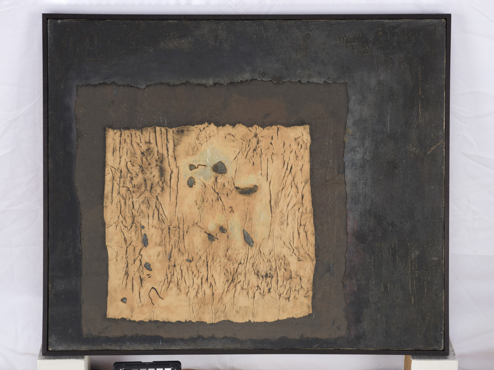 赤穴桂子「黒の中の四角」1961年 Oil on paper on board