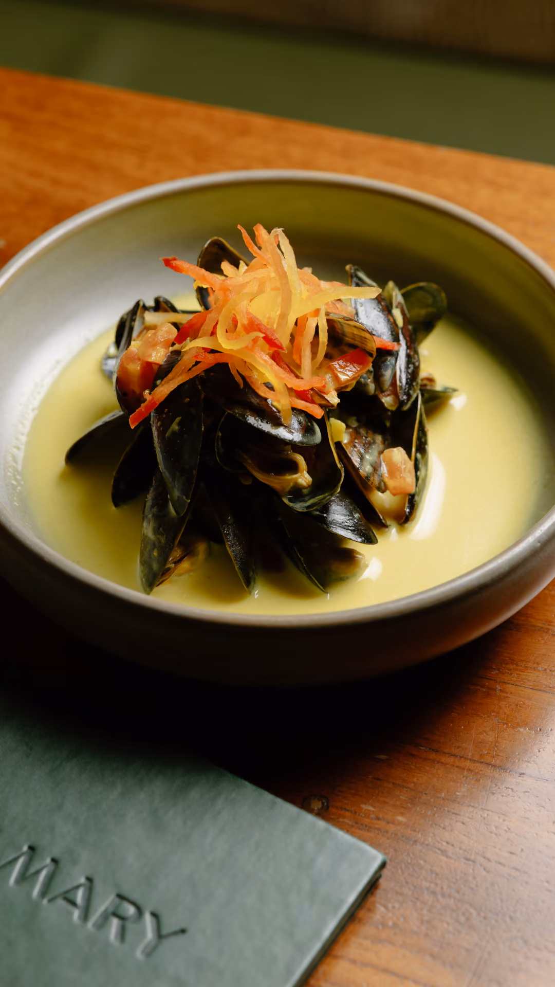 Mussels with herbs and pickled vegetables